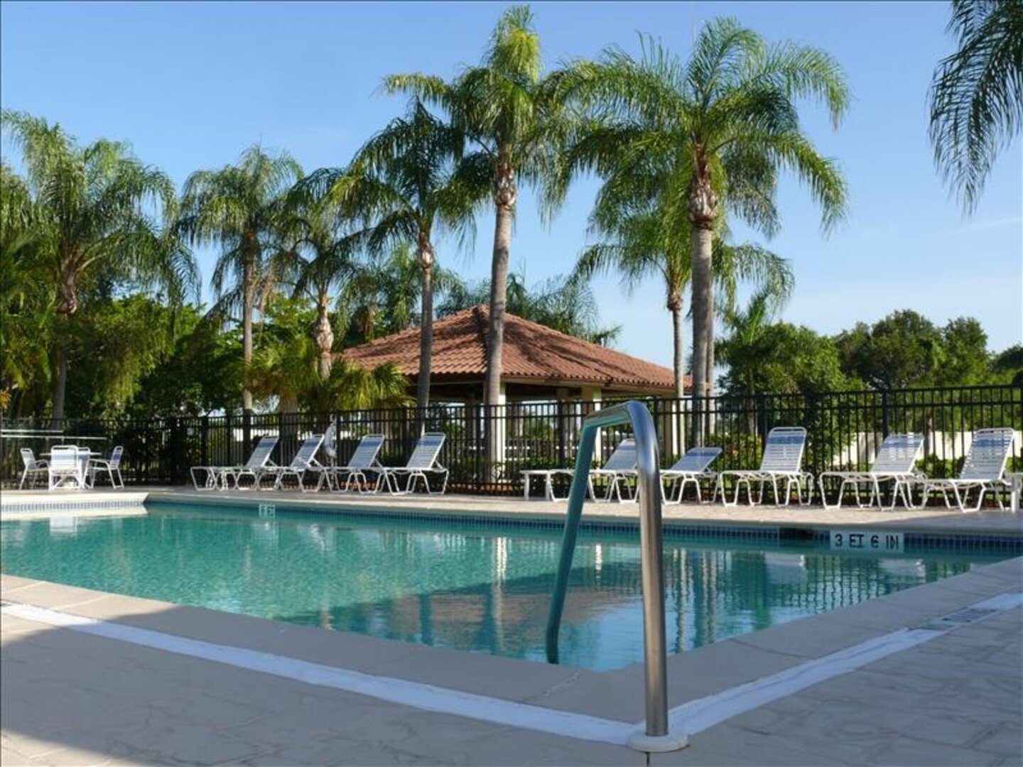 Kelly Greens pool